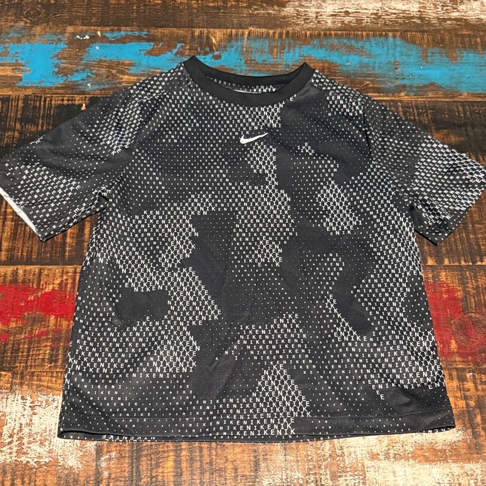 Nike Kids Black and White Patterned Tee